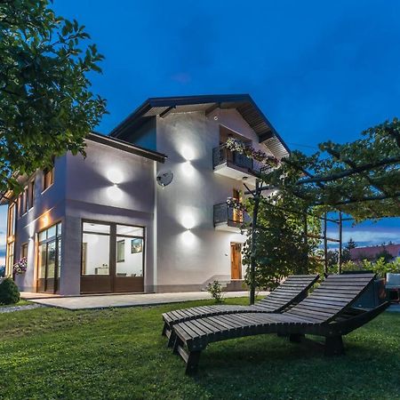 Apartments Lucic Slunj Exterior foto